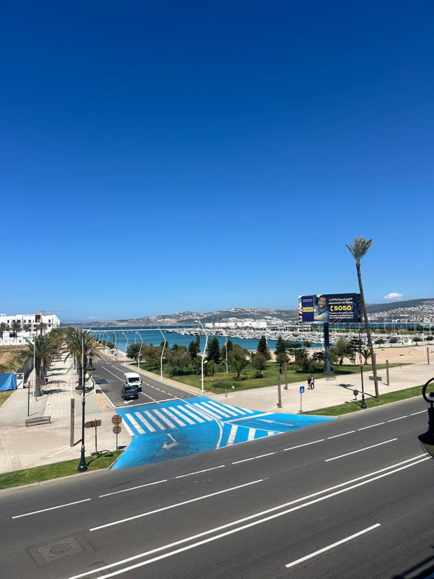 Appartement Haut Standing En Face De La Marina Et A 200M Du Port De Tanger - Appt 2 Eksteriør billede